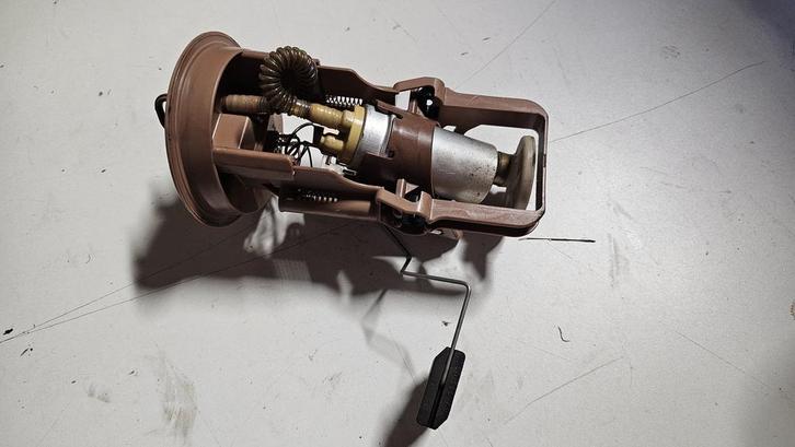 Brandstofpomp dieselpomp opvoerpomp in de tank BMW 3 serie E, Autos : Pièces & Accessoires, Électronique & Câbles, Utilisé, Origine de la pièce connue