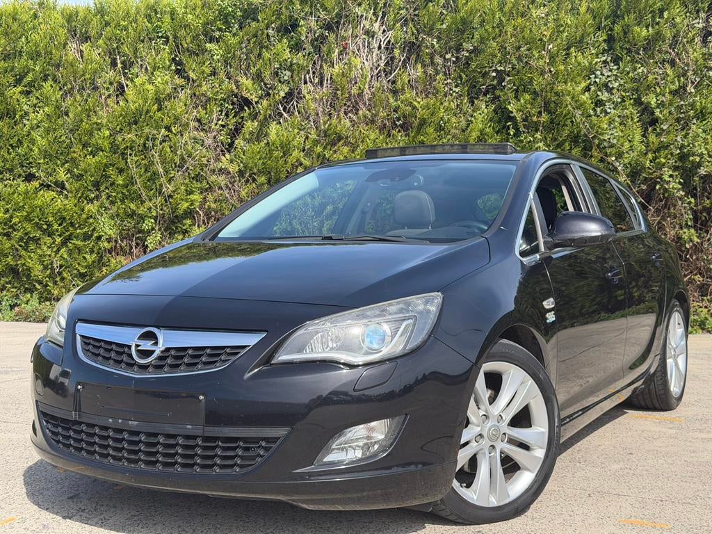 Opel Astra | OPC Line | Toit ouvrant | 1.7CDTI |, Auto's, Euro 5, Zwart, Zwart, Bedrijf