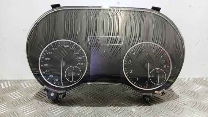 Kilometerteller KM van een Mercedes B-Klasse, Gebruikt, -, Ophalen of Verzenden, -