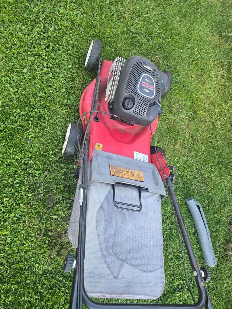 Grasmaaier zelf trekker met bak, Ophalen, Gebruikt, Bleu bird, Opvangbak