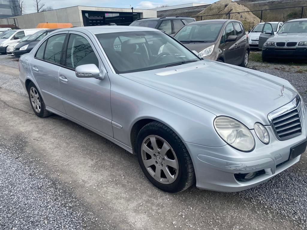Mercedes-Benz E 200 E 200 CDI BusinessEDITION, Autos, Mercedes-Benz, 100 kW, Argent ou Gris, Achat, Capteur de lumière