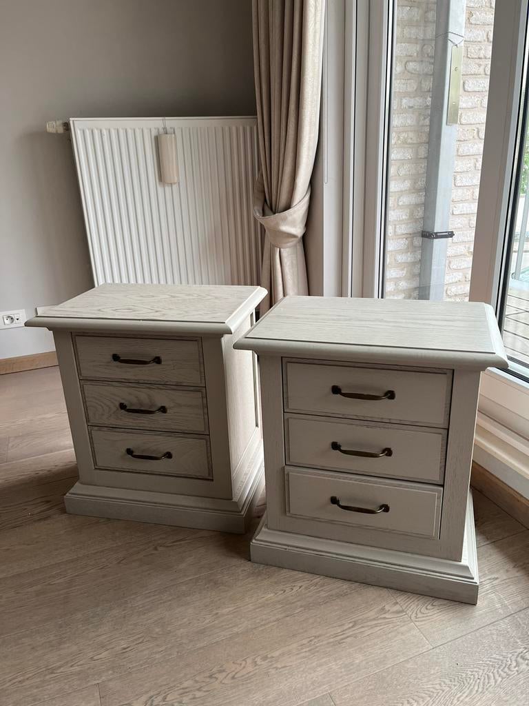 Twee prachtige beige nachtkastjes, Ophalen, Zo goed als nieuw