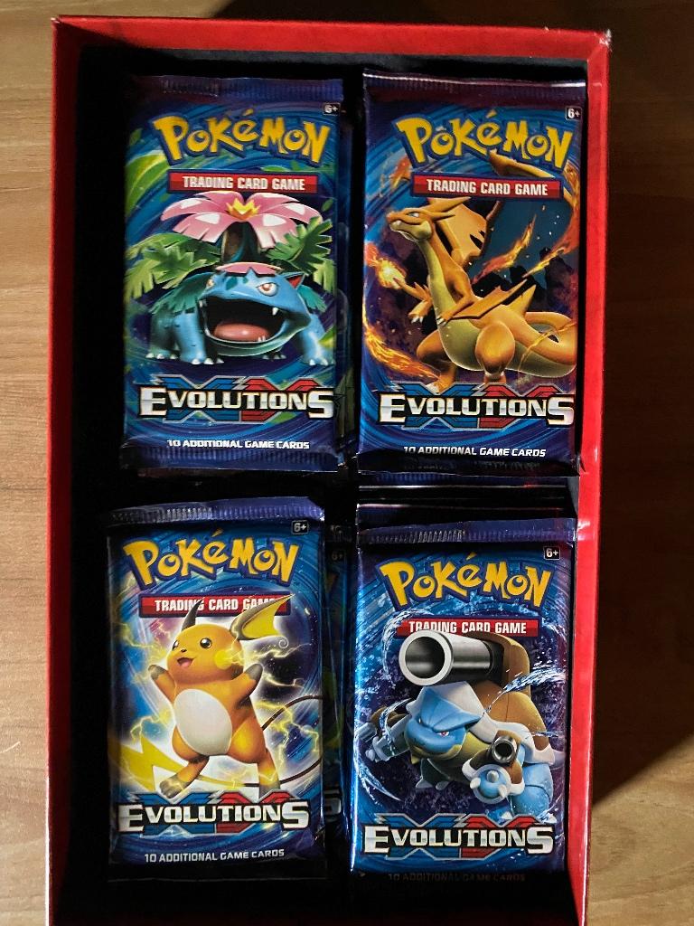 Evolutions Booster Pack (29 beschikbaar), Hobby en Vrije tijd, Verzamelkaartspellen | Pokémon, Ophalen of Verzenden, Nieuw, Booster