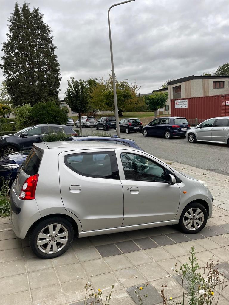 Nissan Pixo 1.0i essence CLIM, JANTES,…, Particulier, Elektrische ramen, Pixo, Te koop