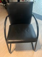 Lederen stoel met metalen frame, Huis en Inrichting, Stoelen, Ophalen, Gebruikt, Zwart, Eén