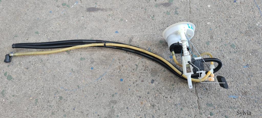 Tankvlotter Benzine BMW 1 / 3 serie E81 E82 E87 E90 E91 E92, Auto-onderdelen, Brandstofsystemen, Gebruikt, Ophalen of Verzenden