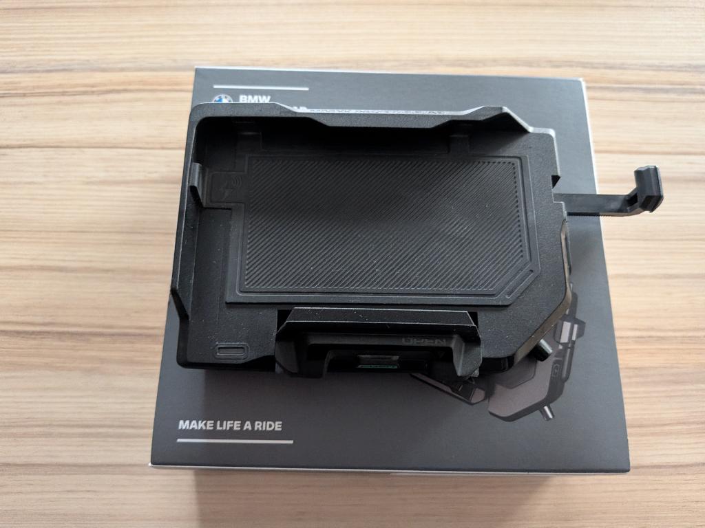 BMW ConnectedRide Cradle originele BMW smartphone GPS houder, Motoren, Accessoires | Navigatiesystemen, Gebruikt, Ophalen
