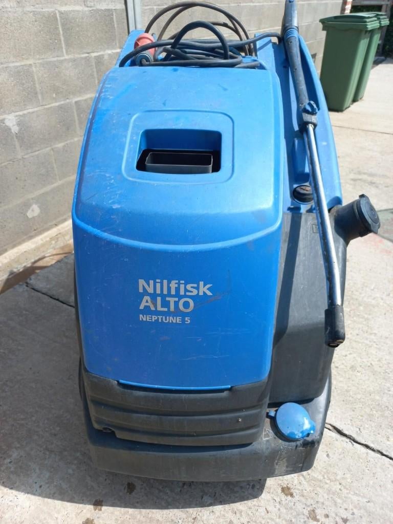 Hoge drukreiniger Nilfisk, Enlèvement