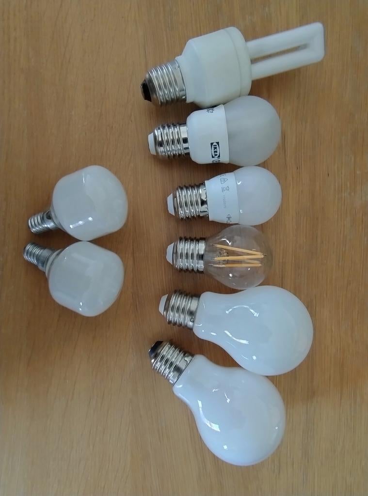 Ampoules avec socles E27 et E14, Enlèvement