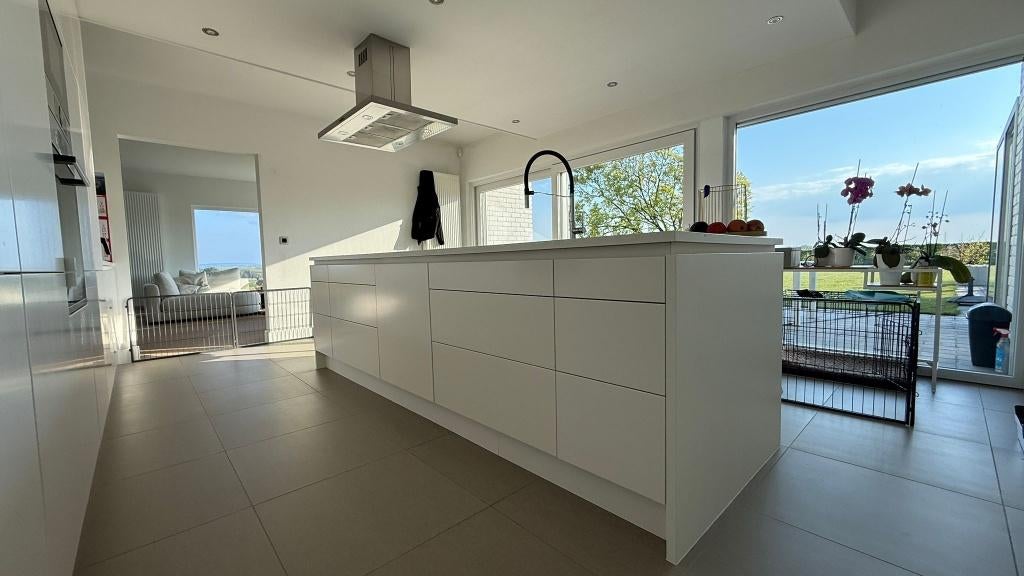 vrijstaand keukeneiland - wit 102 x 305 + dampkap enz..., Ophalen, Gebruikt, Wit, Greeploos