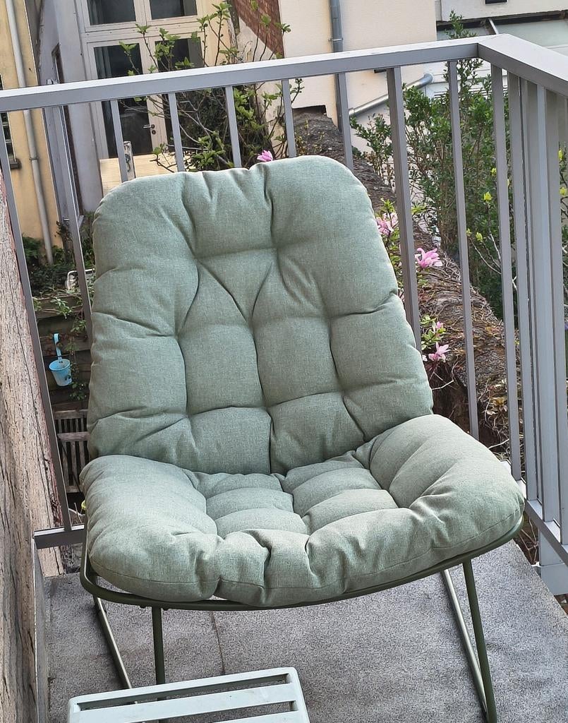 Chaise longue d'extérieur verte (1 exemplaire + table), Enlèvement, Neuf