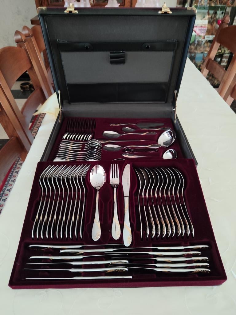 Bestekkoffer, Ophalen