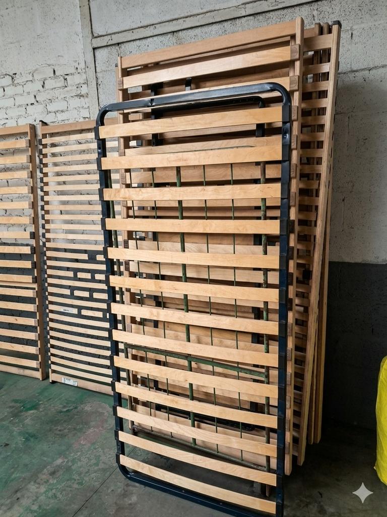 LOT EXCEPTIONNEL : 10 Sommiers à lattes 90x200, Maison & Meubles, Accessoires pour la Maison | Autre, Enlèvement ou Envoi, Bois