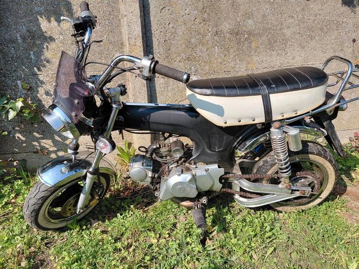 Dax a klasse 50 cc automatic, Fietsen en Brommers, Brommers | Overige merken, Ophalen