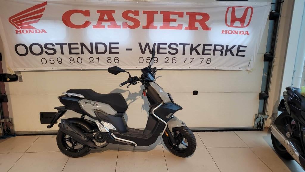 Tnt Escape   als nieuw   klasse B, Fietsen en Brommers, 49 cc, Benzine, Ophalen, Overige merken