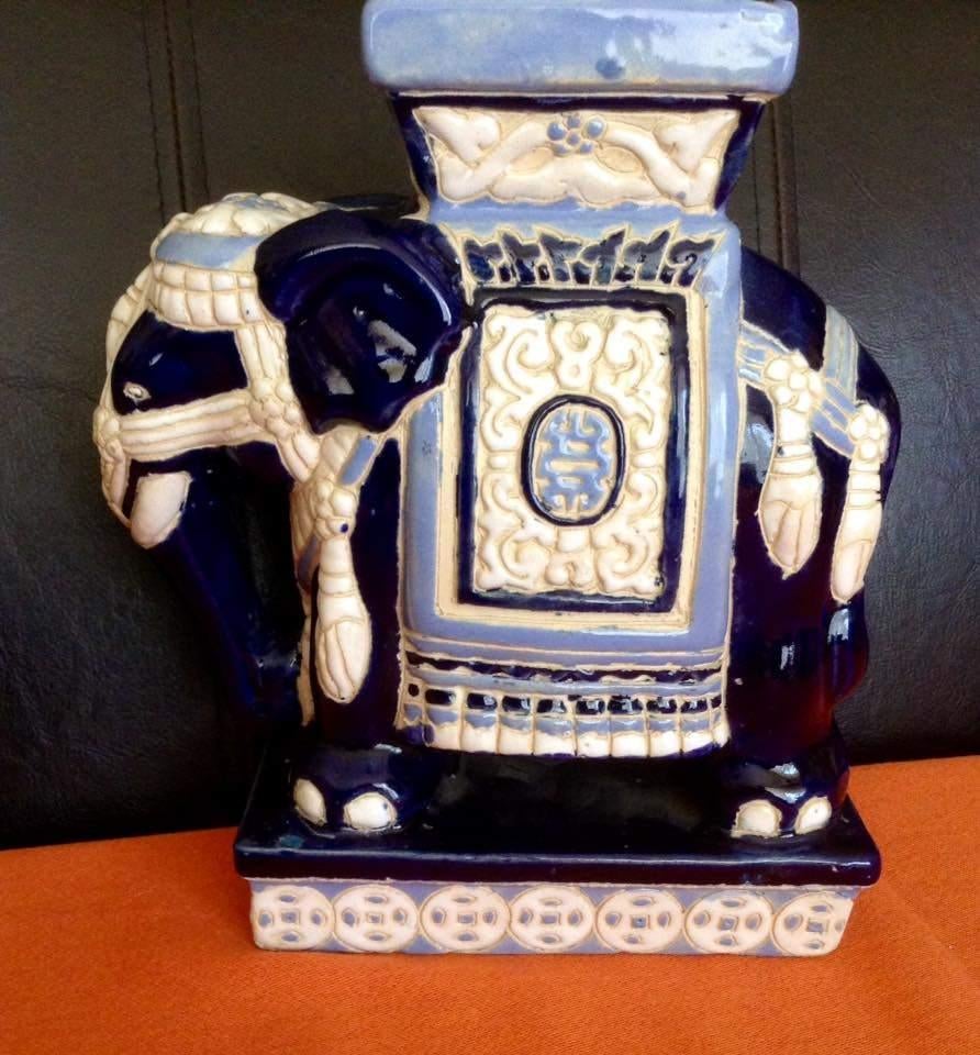 Indiaas olifantenbeeld in wit en blauw keramiek, Ophalen of Verzenden