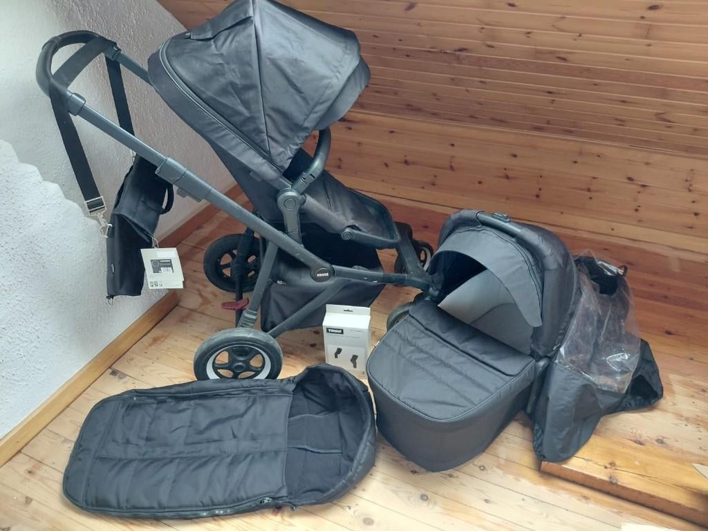 Buggy Thule Sleek, Enfants & Bébés, Buggys, Utilisé, Autres marques, Modèle duo, Protection de pluie, Dossier réglable, Couverture pieds