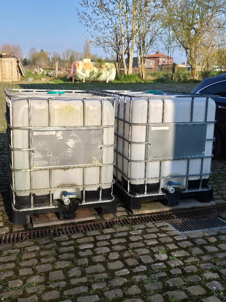 2 Watertonnen van 1000l, Tuin en Terras, Ophalen, Kunststof, Gebruikt, Met kraantje