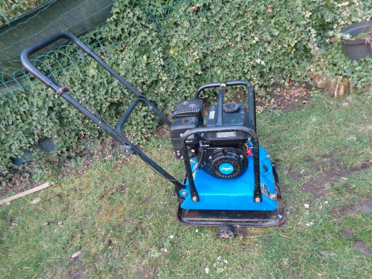 Plaque vibrante Sheppach 2000S 6,5 ch 102 kilos, Jardin & Terrasse, Outils à main, Comme neuf, Enlèvement