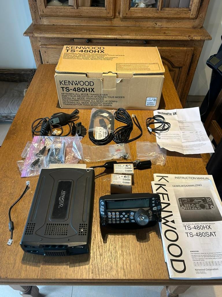 kenwood ts 480HX 200Watt, Telecommunicatie, Zenders en Ontvangers, Ophalen of Verzenden, Zo goed als nieuw