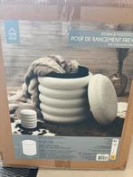 Poef, Enlèvement, Neuf
