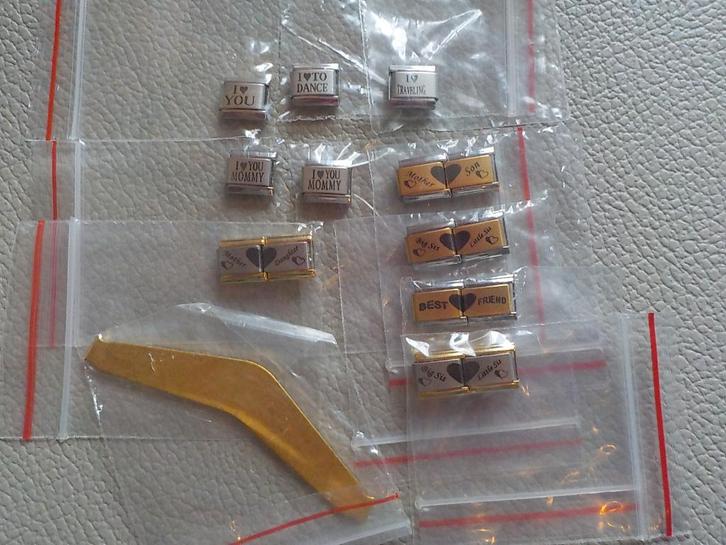 Bracelet à 15 breloques italiennes Uberry 9mm - I LOVE, Bijoux, Sacs & Beauté, Bracelets, Neuf, Acier, Argent, Avec bracelets à breloques ou perles