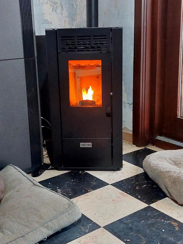 Pelletkachel te koop – zo goed als nieuw, Maison & Meubles, Poêles, Poêle à granulés, Enlèvement ou Envoi