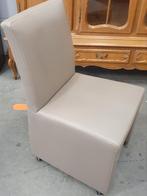 6x mooie eetkamerstoelen met wieltjes taupe kleur, Ophalen, Zo goed als nieuw