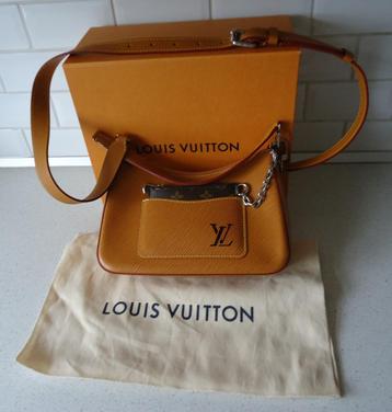 Nieuwe Handtas LOUIS VUITTON Epi Marelle Gold Honey  beschikbaar voor biedingen