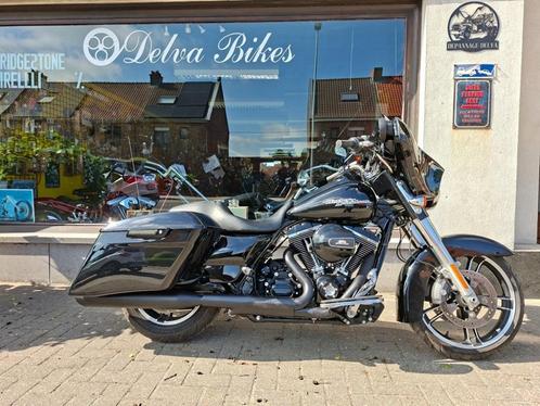 Harley FLHXS Streetglide spec- 2014- 33363 km, Motoren, Motoren | Harley-Davidson, Bedrijf, Toermotor, meer dan 35 kW, 2 cilinders