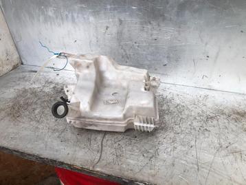Ruitensproeiertank voor van een Ford Focus beschikbaar voor biedingen