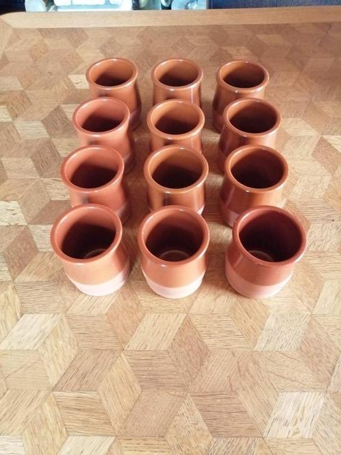 Lot de 12 petits pots en céramique vintage, Maison & Meubles, Accessoires pour la Maison | Autre, Comme neuf, Enlèvement ou Envoi