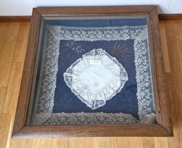 Mooie eiken tafel of muur vitrine kast, Huis en Inrichting, Kasten | Vitrinekasten, Gebruikt, Minder dan 100 cm, 50 tot 100 cm