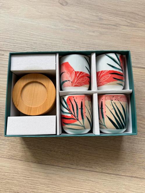 Coffret de 4 tasses expresso Amadeus neuf, Huis en Inrichting, Keuken | Servies, Zo goed als nieuw, Porselein, Ophalen
