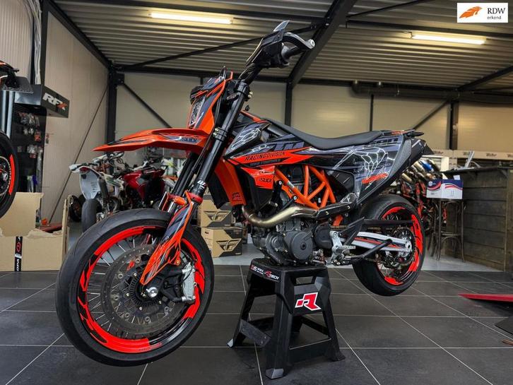 KTM 690 SMC R 2023 model Supermoto Supermotard TOPSTAAT!, Motoren, Motoren | KTM, Bedrijf, Toermotor