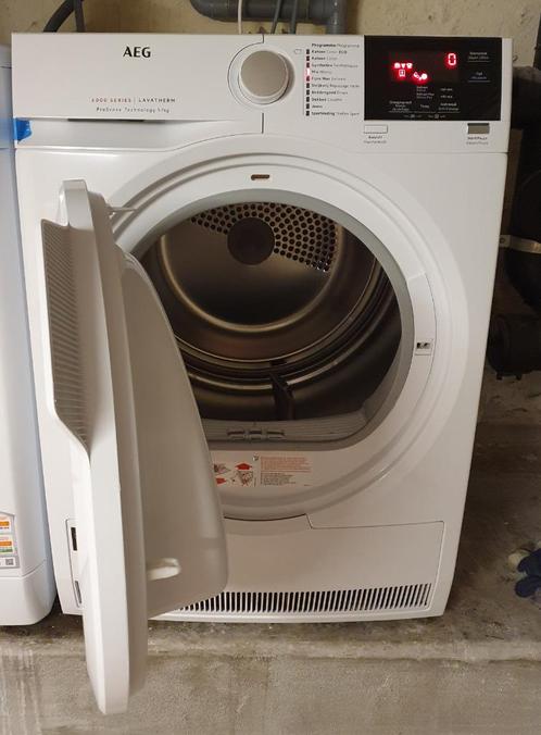 AEG T6DBG72P, Elektronische apparatuur, Droogkasten, Gebruikt, Condens, Voorlader, 6 tot 8 kg, 85 tot 90 cm, Anti-kreukfase, Ophalen