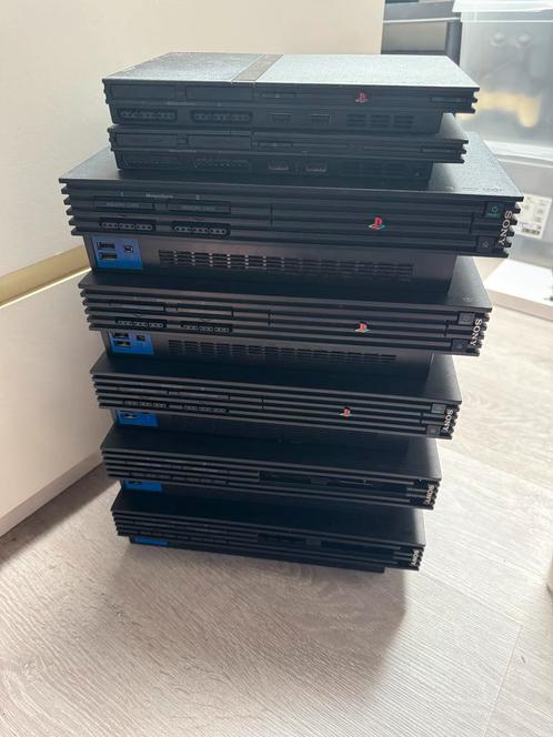 7x PS2 consoles, Games en Spelcomputers, Spelcomputers | Sony PlayStation 2, Zo goed als nieuw, Slim, Ophalen of Verzenden