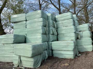 pakken voordroog gras beschikbaar voor biedingen