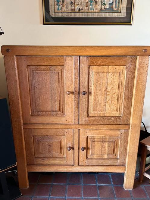 Kast / massief eik, Huis en Inrichting, Kasten | Buffetkasten, Zo goed als nieuw, Ophalen