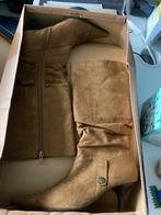 Vintage dameslaarzen maat 37 slechts 5€, Kleding | Dames, Schoenen, Ophalen, Hoge laarzen, Overige kleuren, Vio en co