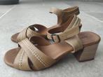 Sandalen met hak Hush Puppies maat 37, Beige, Zo goed als nieuw, Hush Puppies, Sandalen of Muiltjes