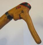 bâton de marche folklorique antique avec long nez ws5, Envoi