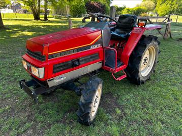 Mini-tracteur 4x4 Yanmar FX215 avec powershift de 23 ch, Enlèvement
