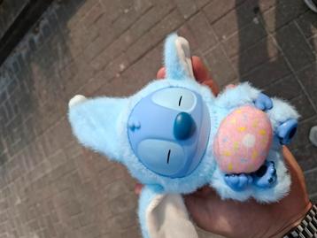 Snitch labubu beschikbaar voor biedingen