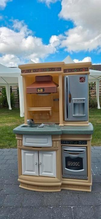 Speelkeuken, buitenkeuken, amerikaans merk Step2 beschikbaar voor biedingen