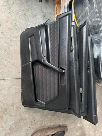 Mercedes 190 interieur beschikbaar voor biedingen