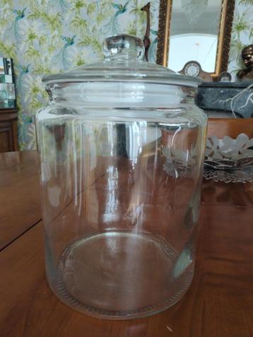 Bonbonnière 30cm haut beschikbaar voor biedingen