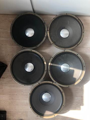 JBL e140 speakers beschikbaar voor biedingen