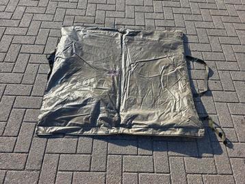 Vismat 110 cm x 100 cm  € 15 euro beschikbaar voor biedingen