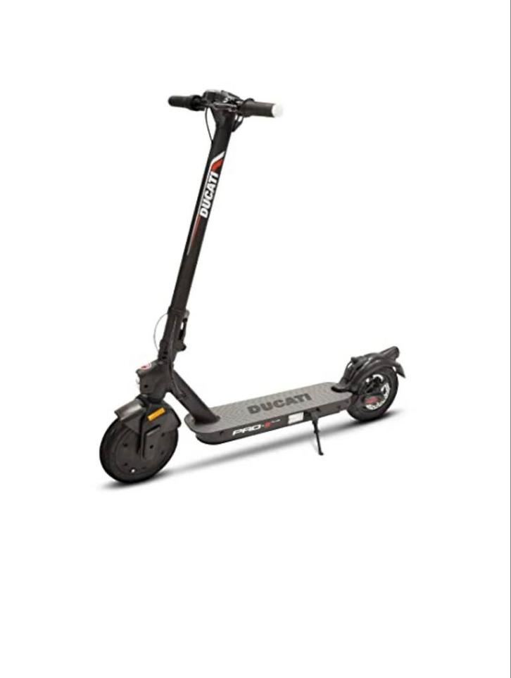 2 maal Ducati step, Fietsen en Brommers, Steps, Gebruikt, Elektrische step (E-scooter), Ophalen
